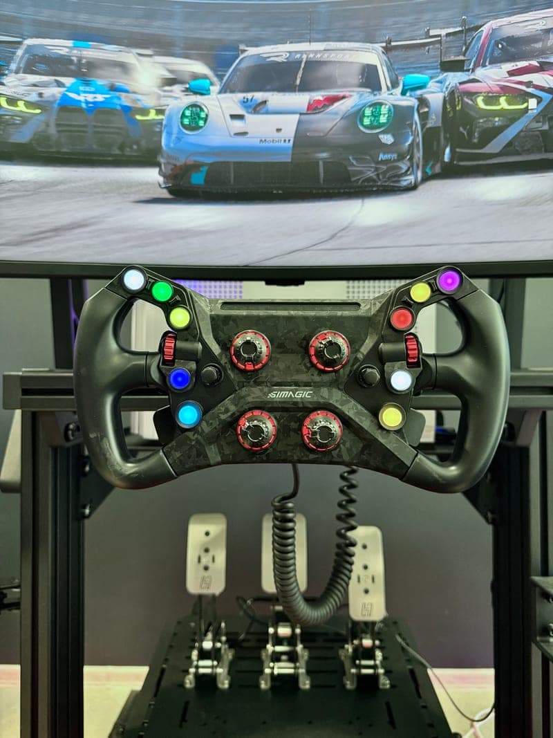 Simagic Neo GT волан отблизо